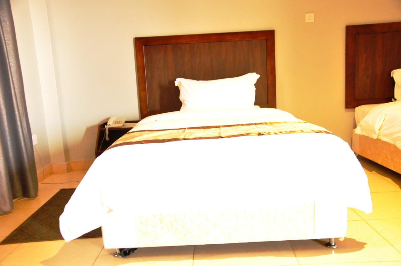 Easy View Hotel Mbarara Buitenkant foto