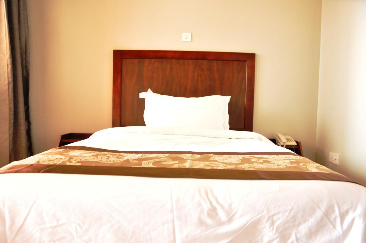 Easy View Hotel Mbarara Buitenkant foto