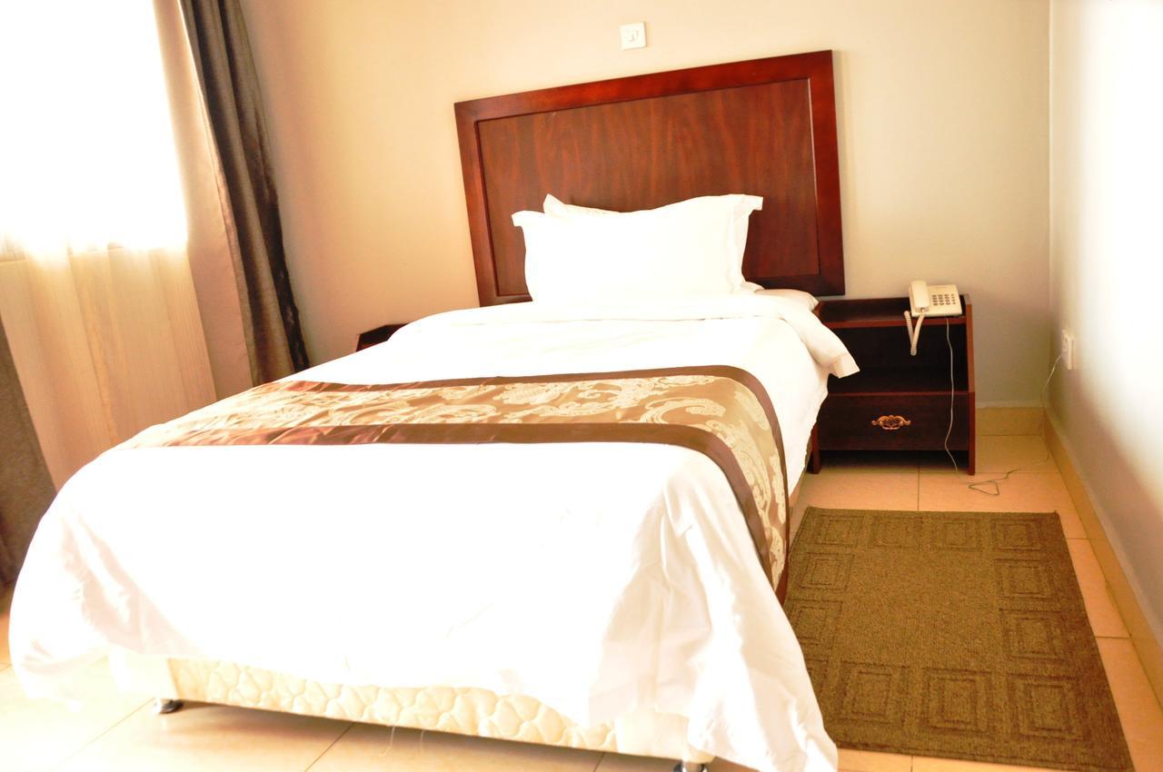 Easy View Hotel Mbarara Buitenkant foto