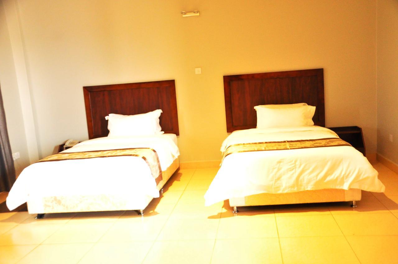 Easy View Hotel Mbarara Buitenkant foto