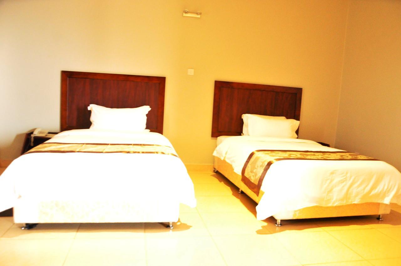 Easy View Hotel Mbarara Buitenkant foto